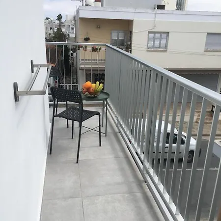 Apartment Ellenapa Apts & *