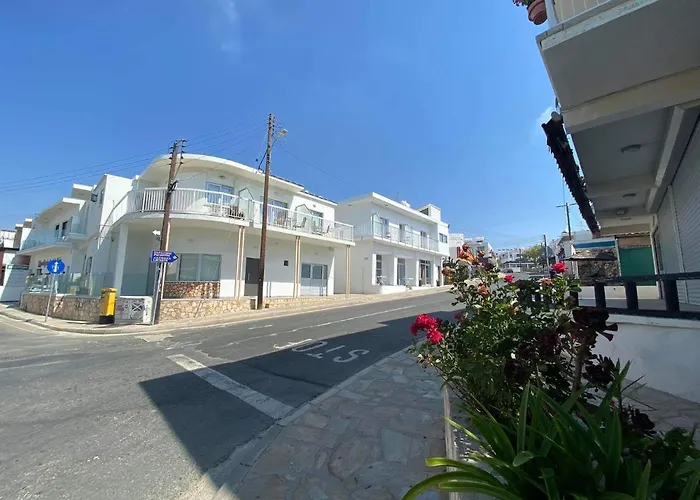 Ellenapa Apts & Ajía Nápa