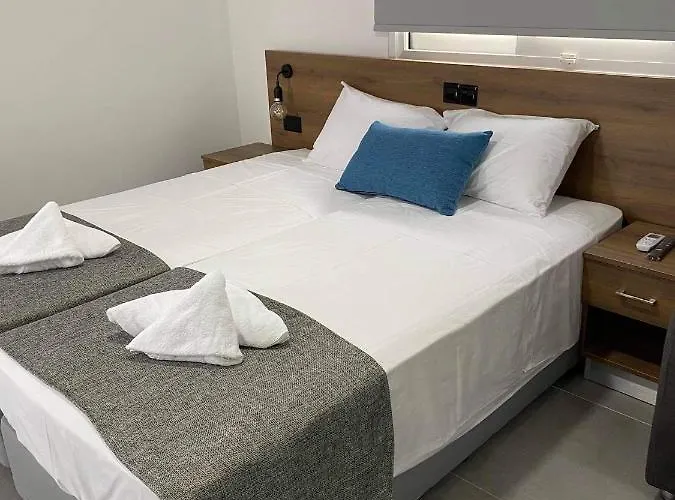 Ellenapa Apts & Ajía Nápa