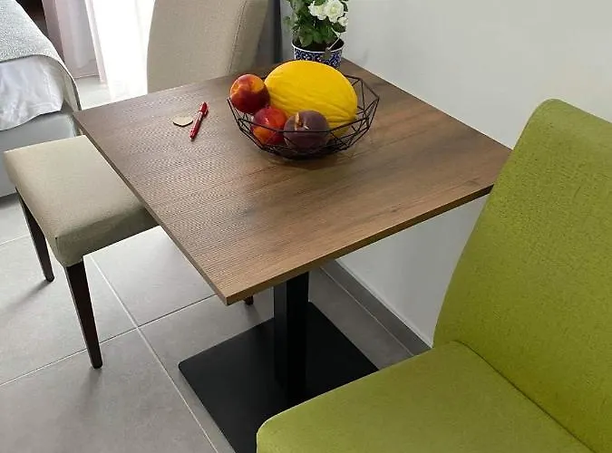 Ellenapa Apts & Apartman Ajía Nápa