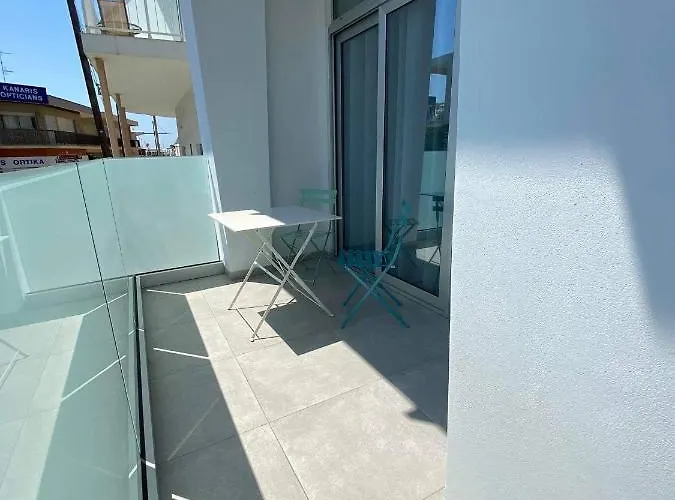 Ellenapa Apts & Apartman Ajía Nápa