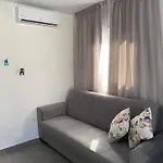 Ellenapa Apts & Apartment *