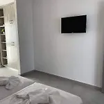 Ellenapa Apts &
