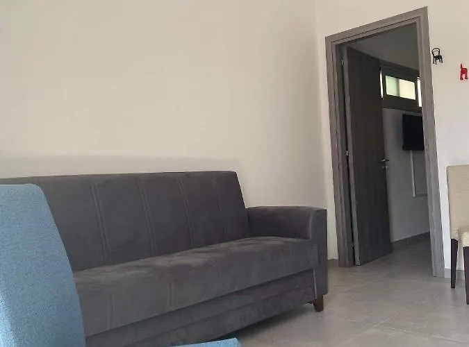 Ellenapa Apts & Appartement *