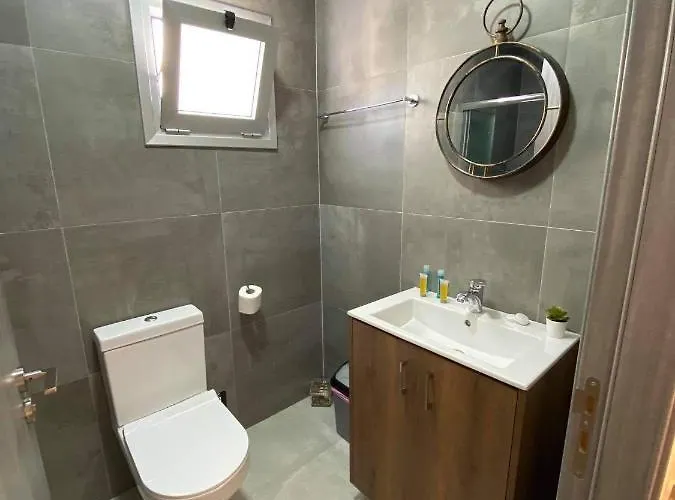 Ellenapa Apts & Aya Napa