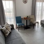 Ellenapa Apts & Apartman Ajía Nápa