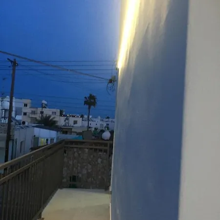 Ellenapa Apts & Appartement *