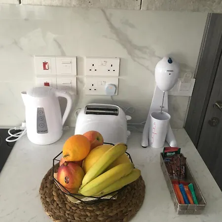 Ellenapa Apts & Apartamento *