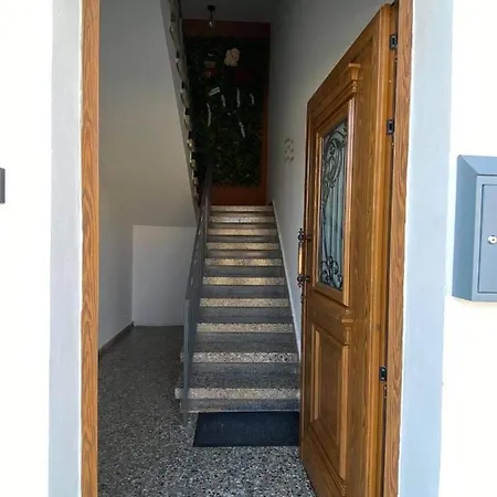 Ellenapa Apts & * Αγία Νάπα