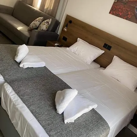 Ellenapa Apts & * Agia Napa