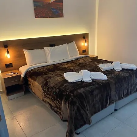 Ellenapa Apts & * Αγία Νάπα