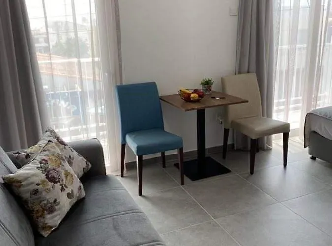 Ellenapa Apts & Apartament Ajia Napa
