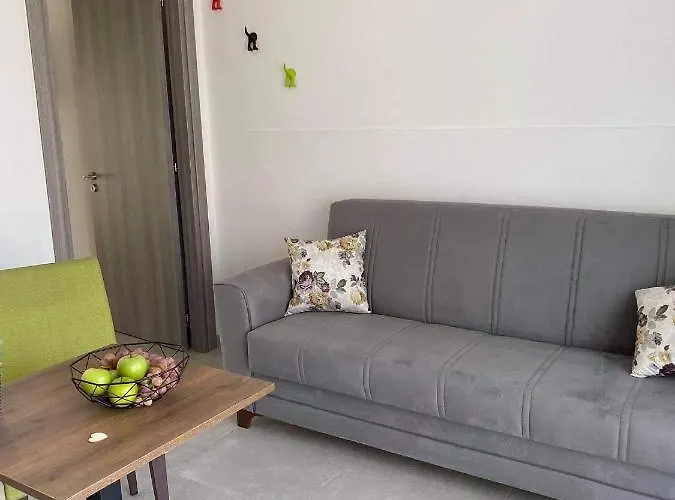 Ellenapa Apts & Apartman Ajía Nápa